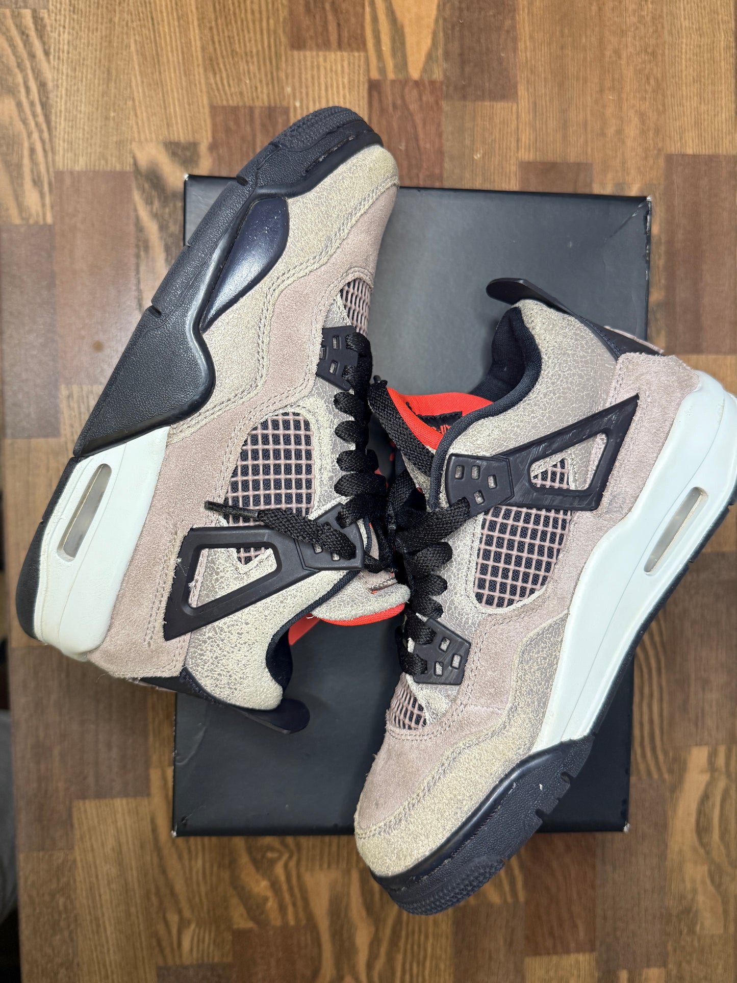 Used GS Jordan 4 Taupe Haze