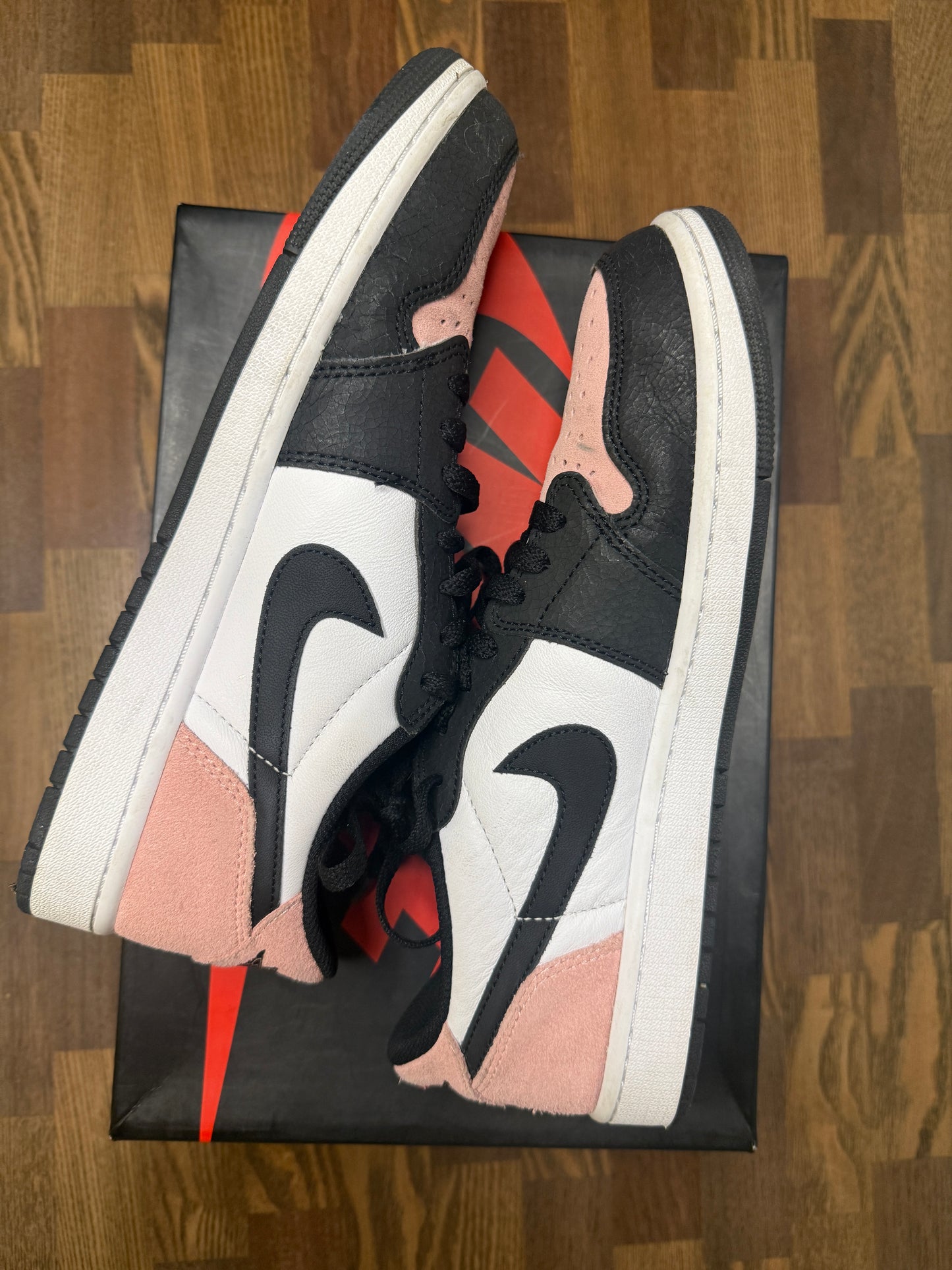 Used Jordan 1 Low Bleach Coral