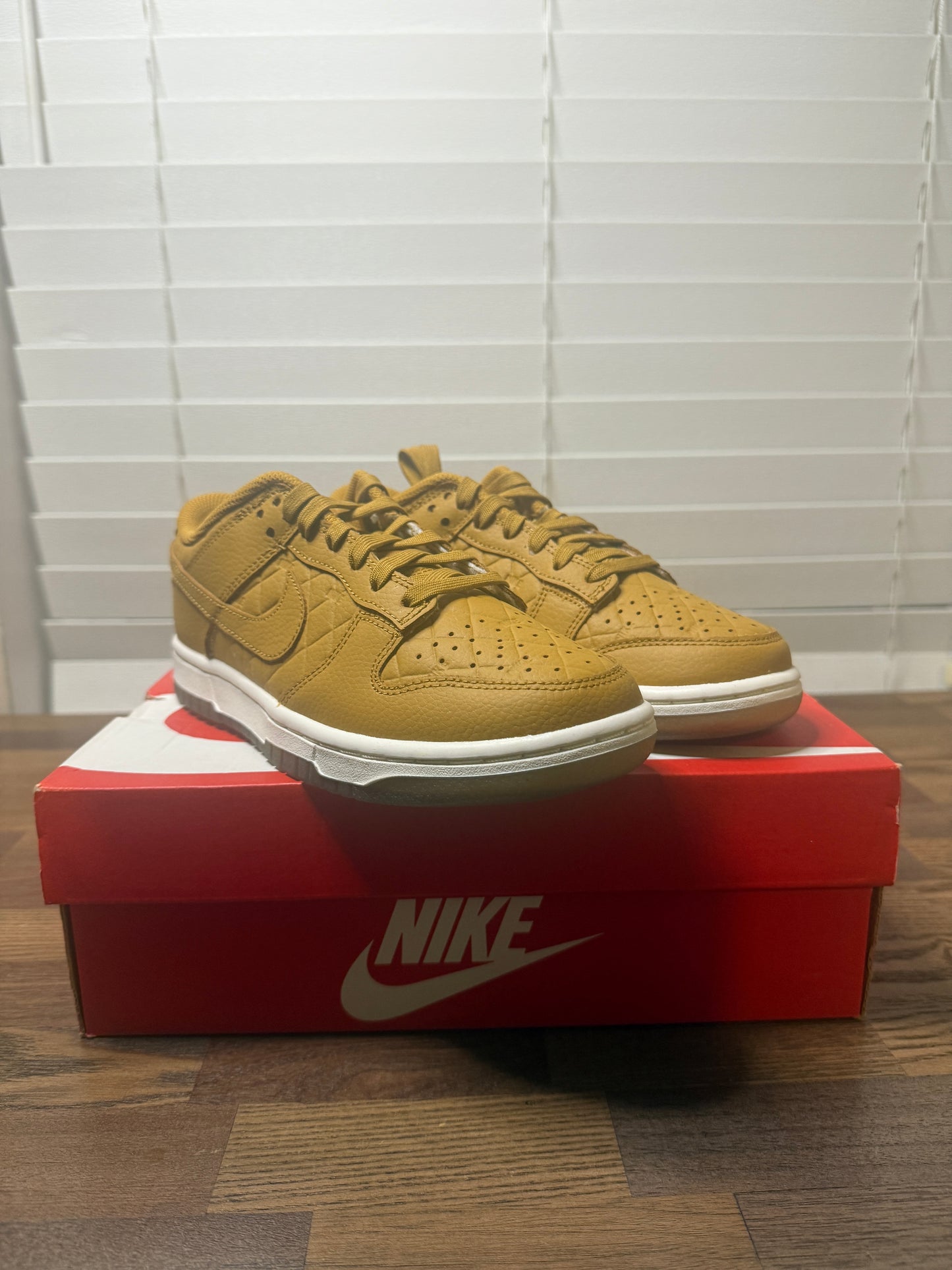 WMNS Nike Dunk Low Quilted Wheat