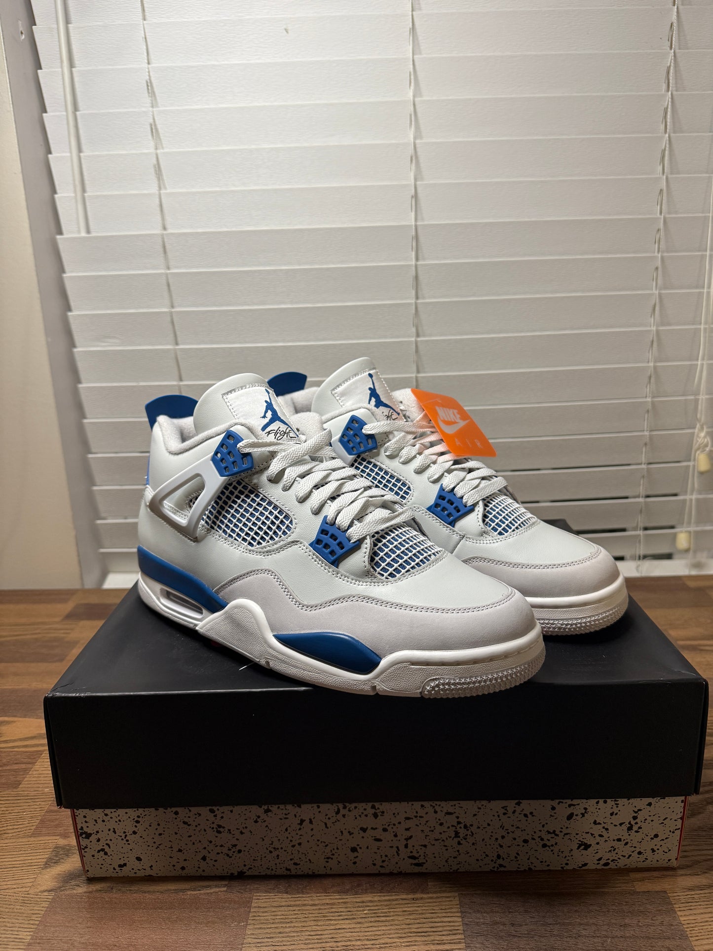 Jordan 4 Military Blue