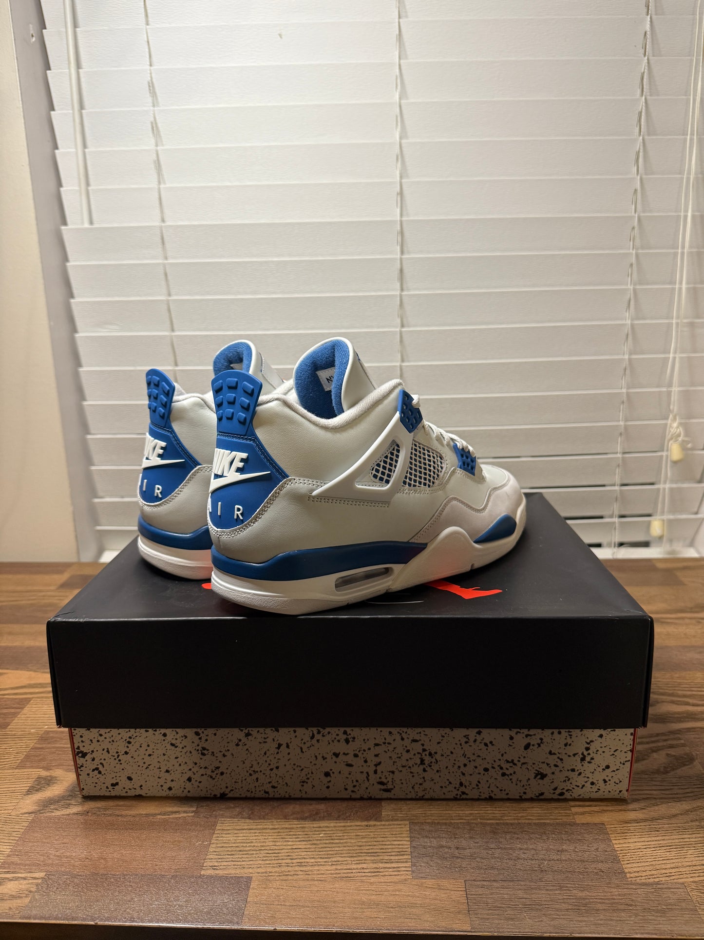 Jordan 4 Military Blue