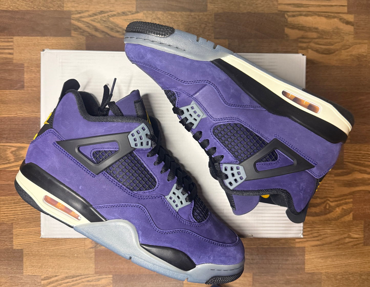 Jordan 4 Laker