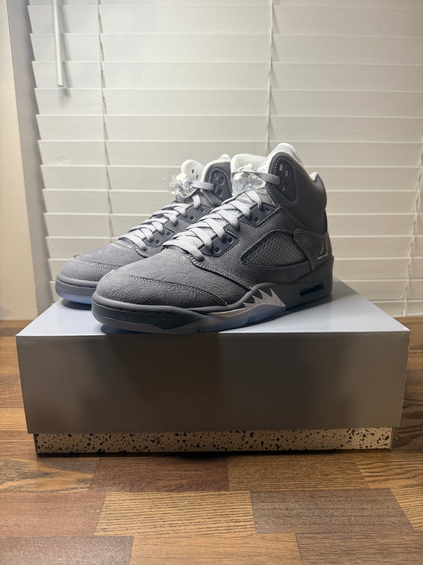 Jordan 5 Wolf Gray