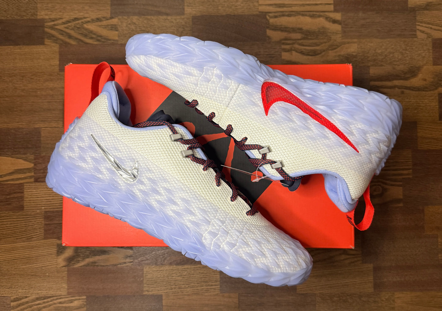 Nike S.T. Charge "Detroit Tough" EP