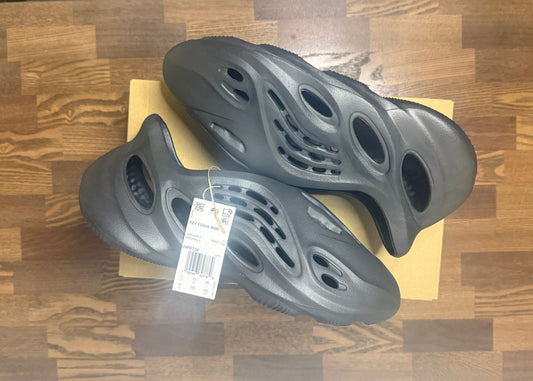 Yeezy Foamrunner Onyx