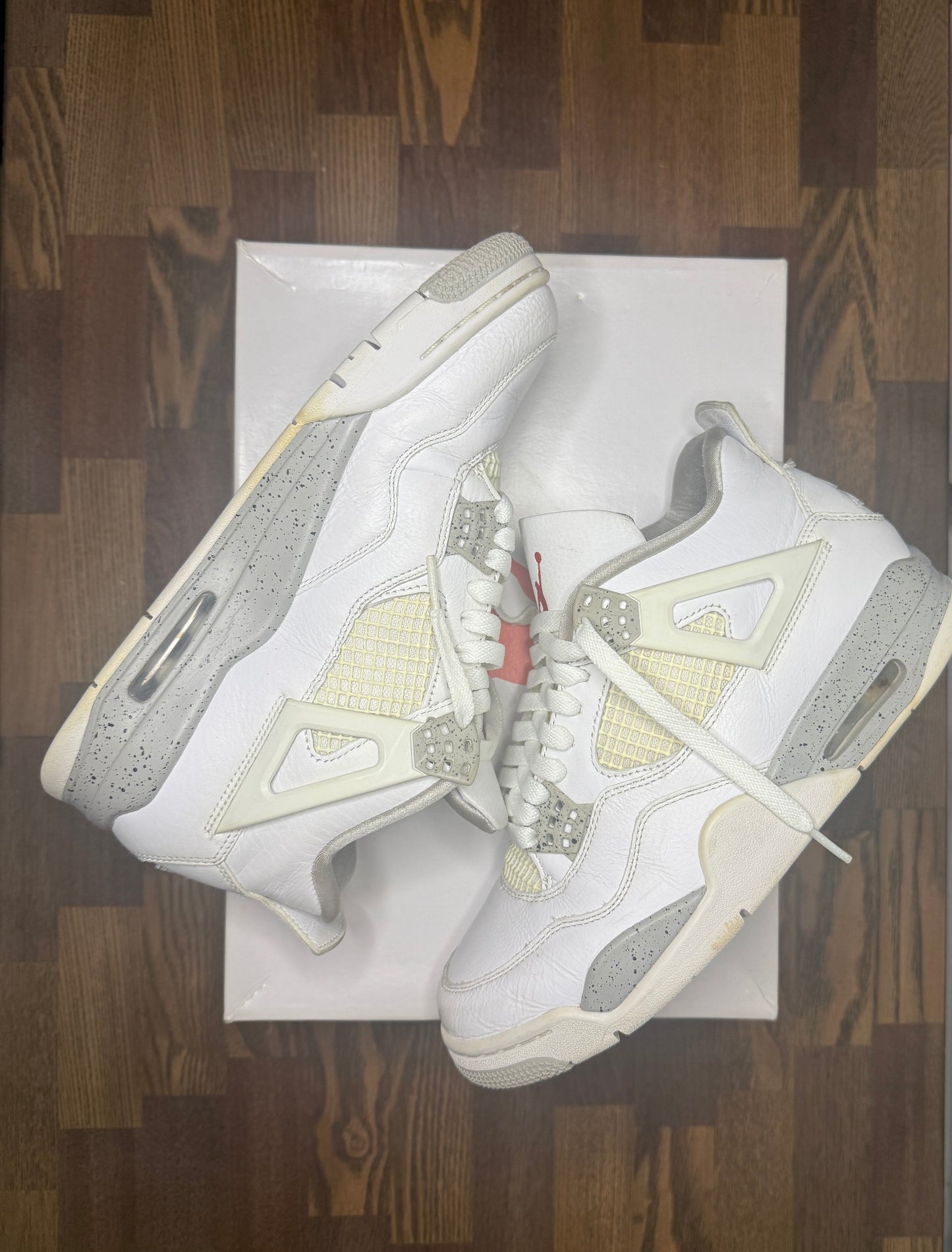 Used Jordan 4 White Oreo
