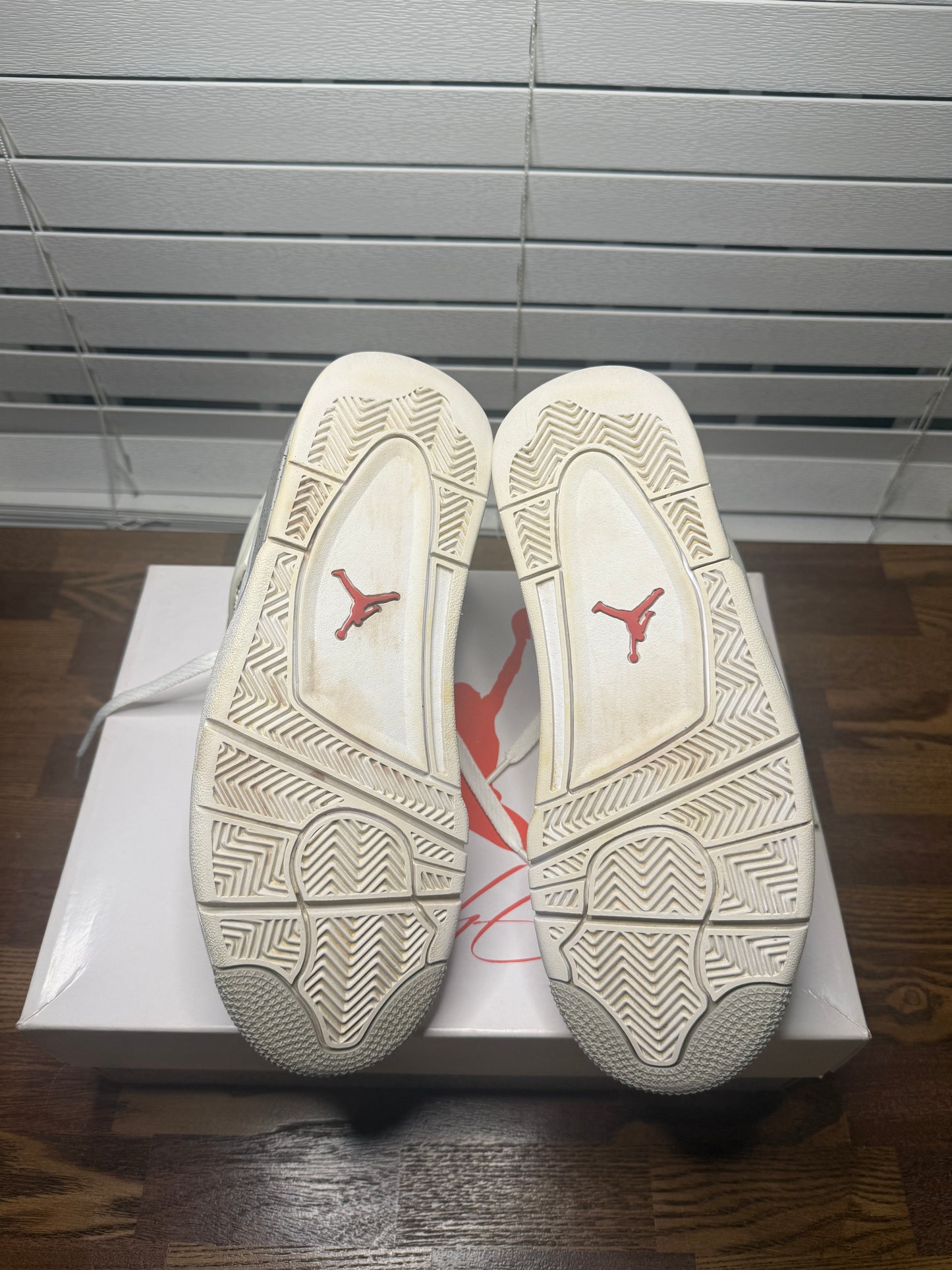 Used Jordan 4 White Oreo